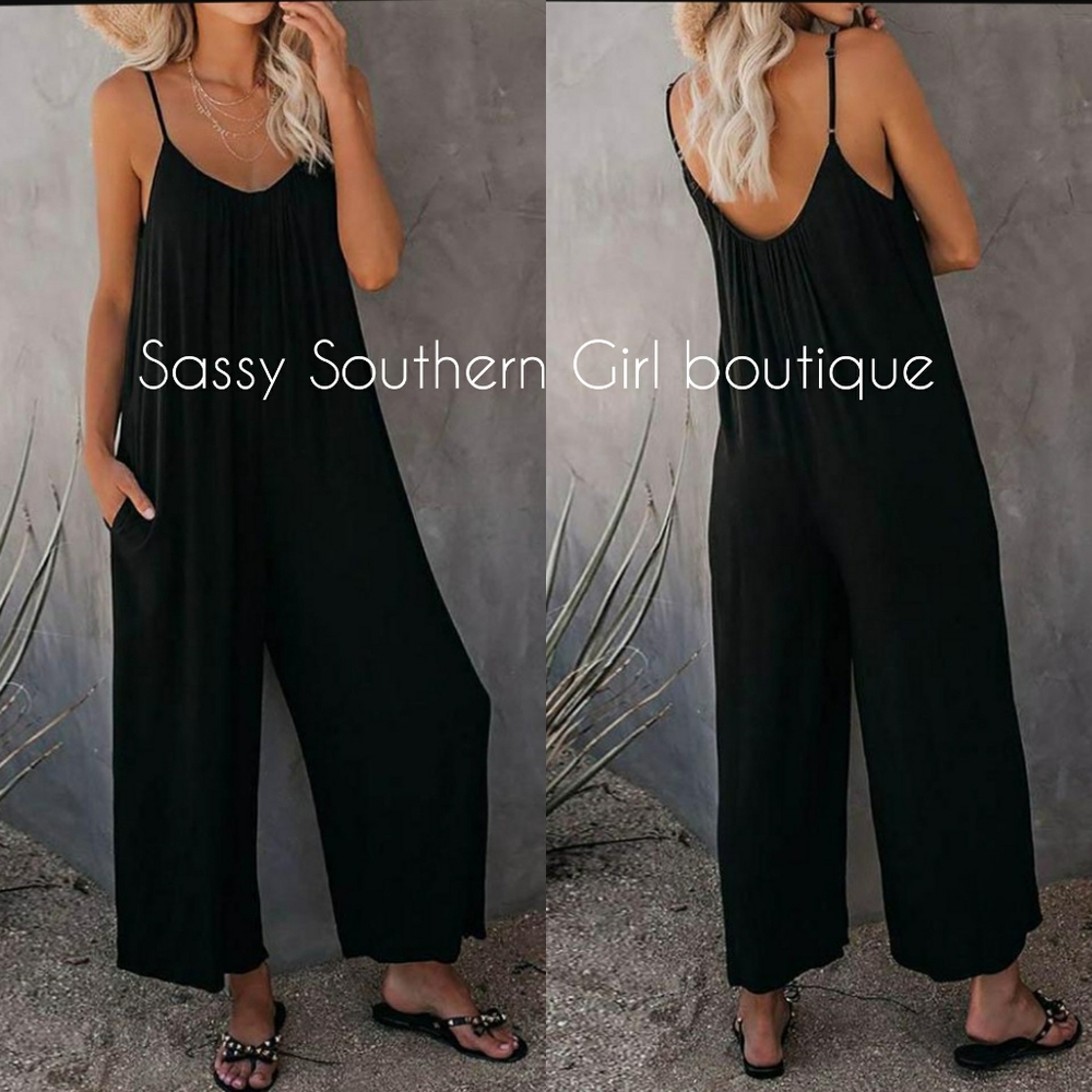⭐🆕 Black loose fit wide leg jumpsuit